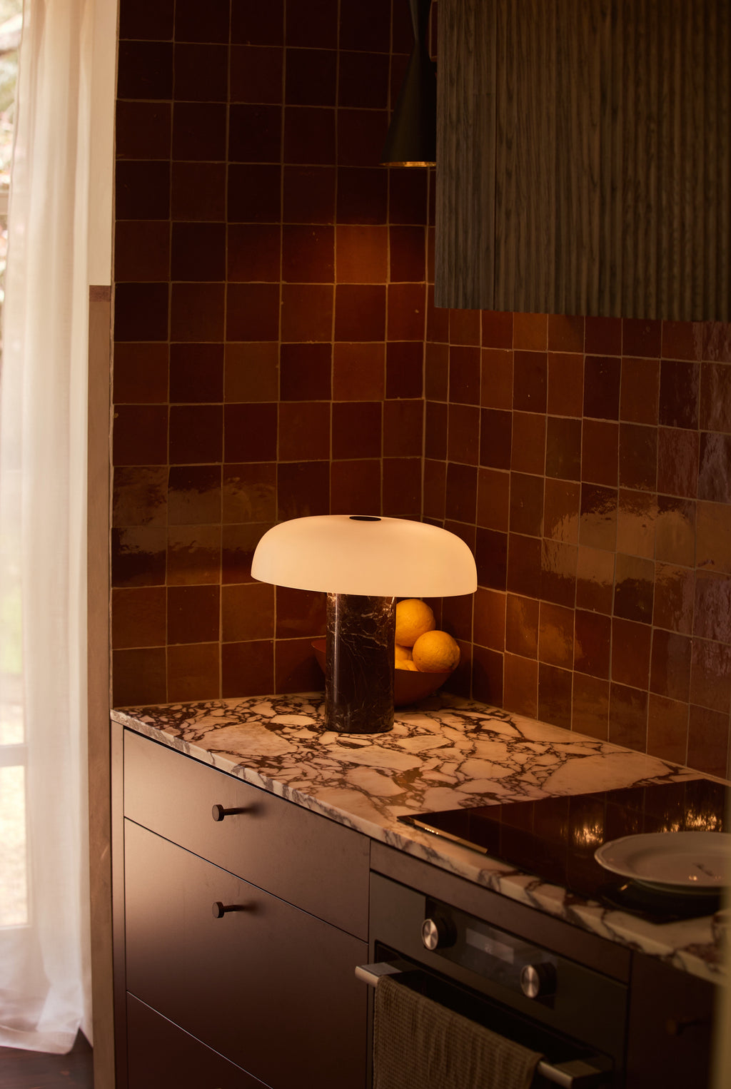 Rosa Levento Marble Lamp