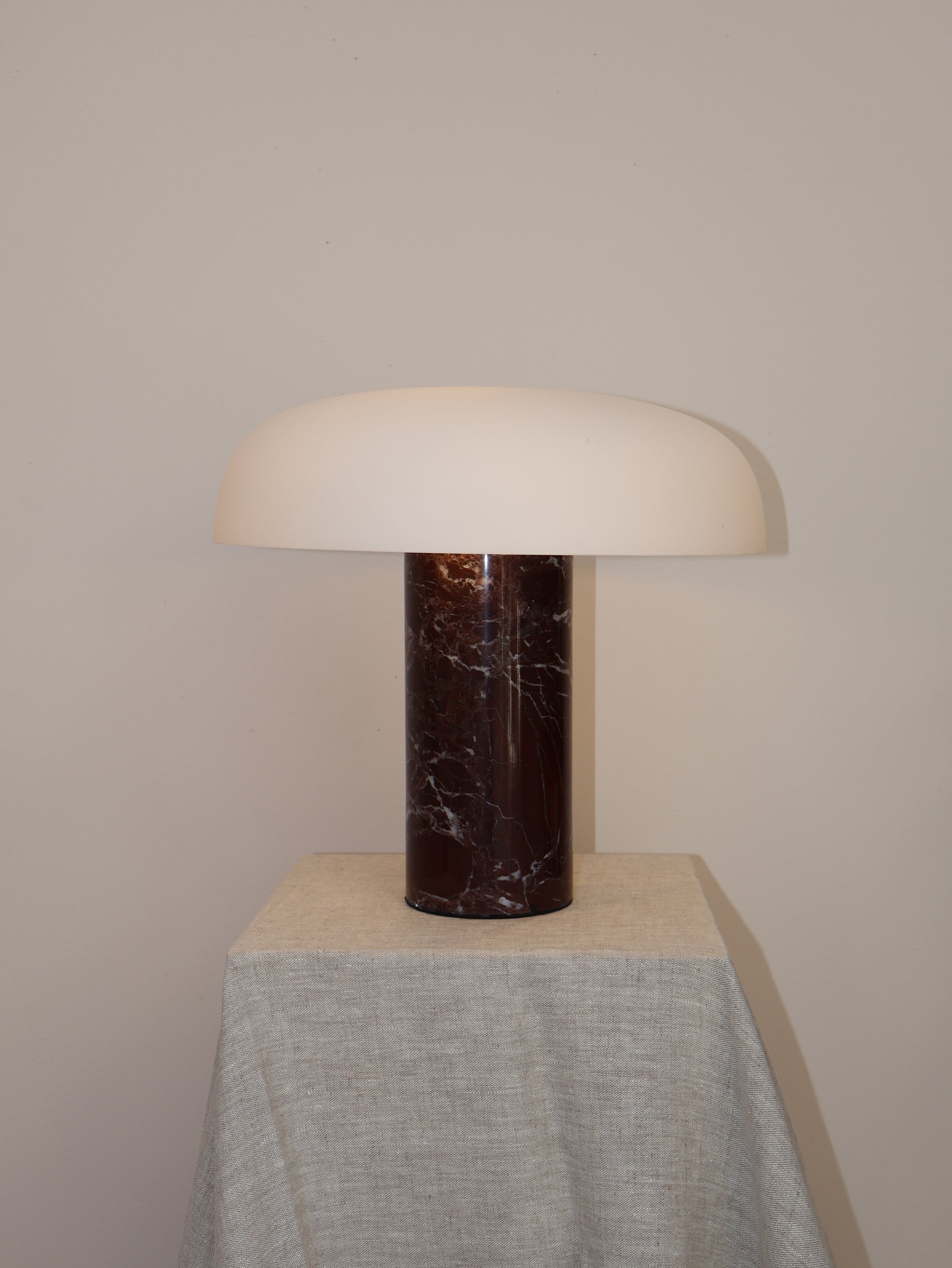 Rosa Levento Marble Lamp