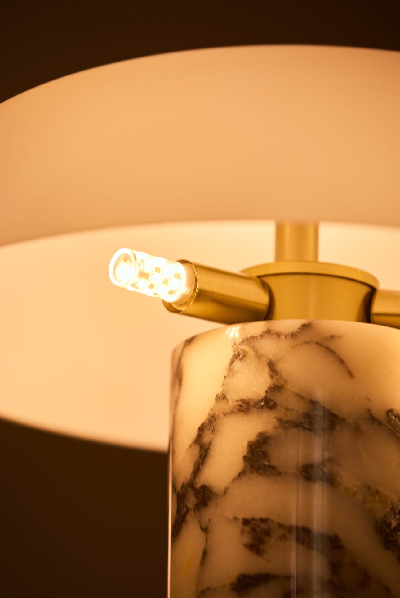 Calacatta Viola Marble Lamp