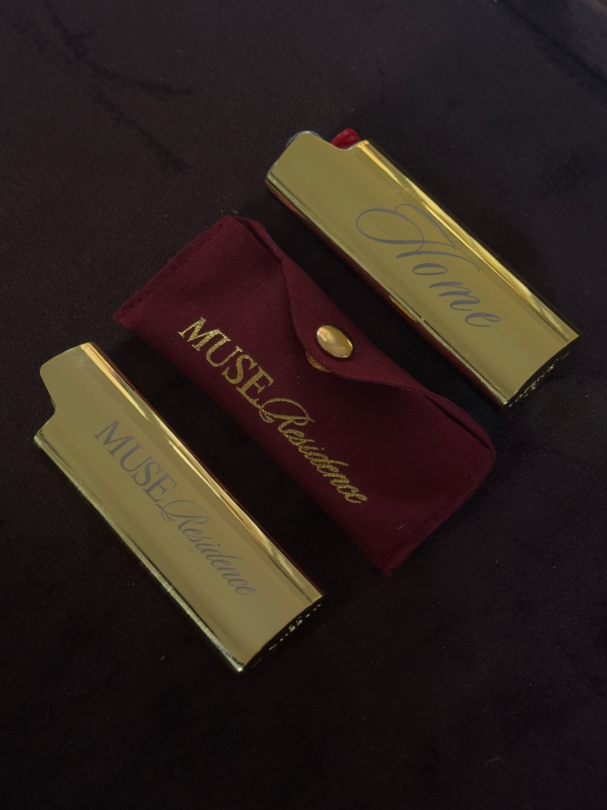 Gold lighter shell & Pouch